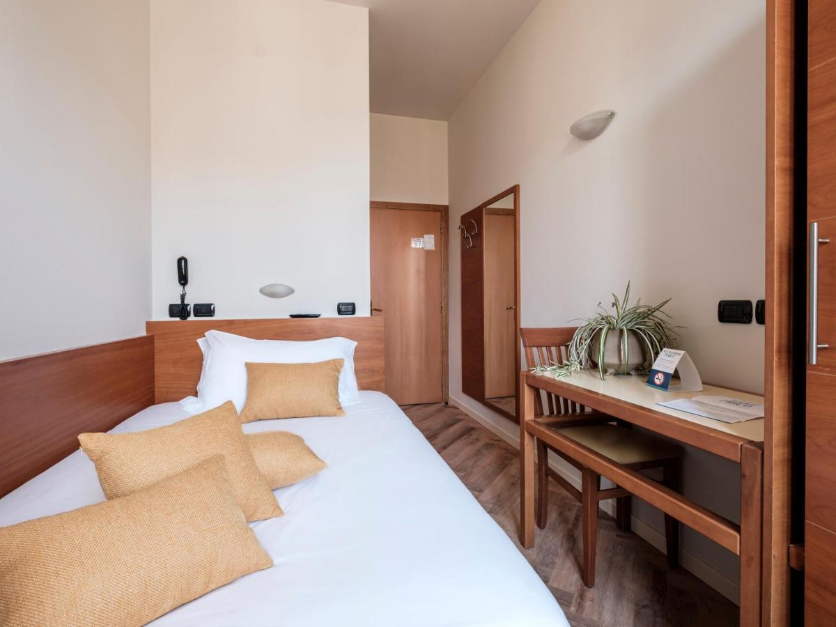 Hotel Lory 포를리 외부 사진